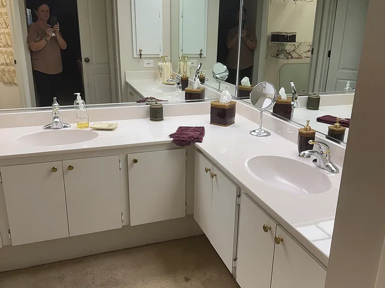 70 Oak Village Blvd — Photo 11
