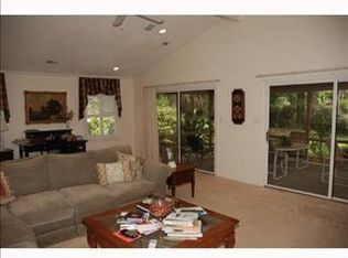 7 Dobell Ln, Savannah, GA 31411