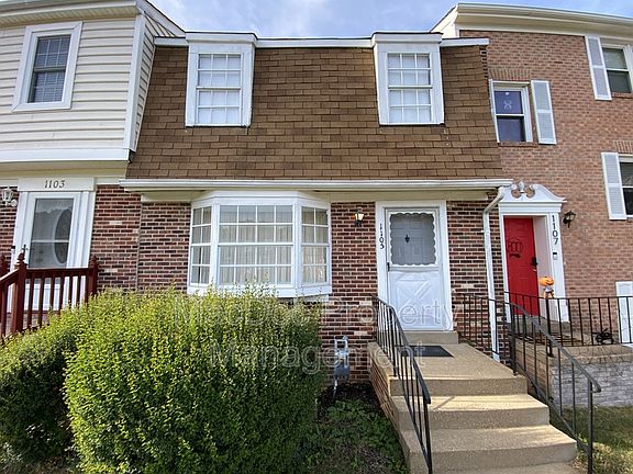 3rd image of 1105 James Madison Cir