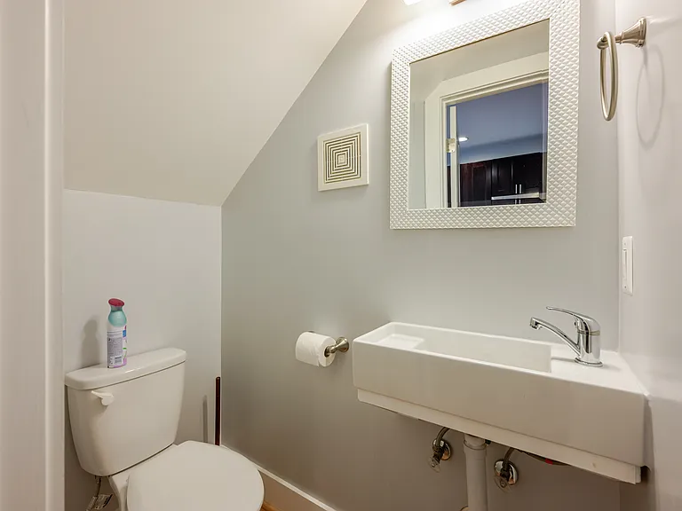 23 Todd Pl NE #1 — Photo 9