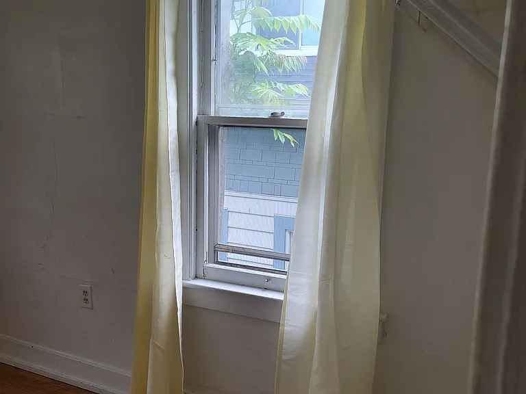 193 Beach St — Photo 13