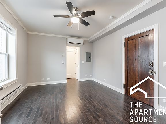 2nd image of 640 W Wrightwood Ave APT 401