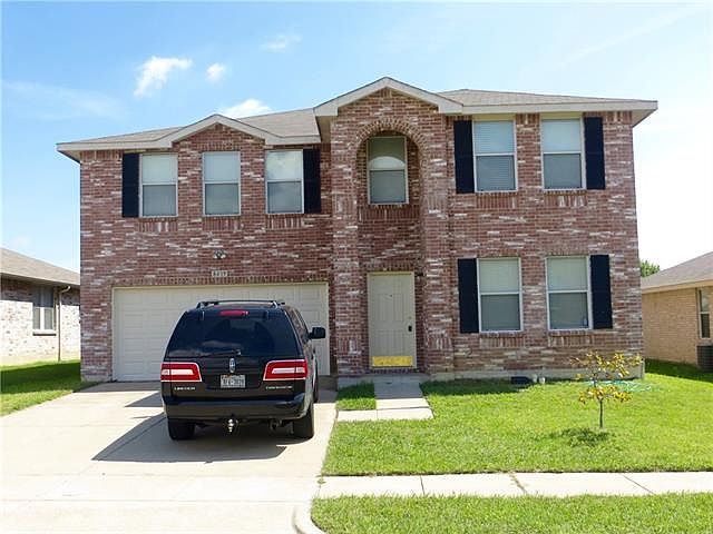 1st image of 8419 Redheart St