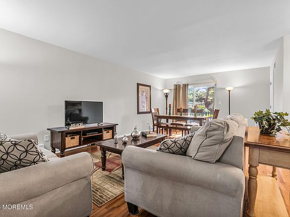 5th image of 65 Cedar Avenue #D14