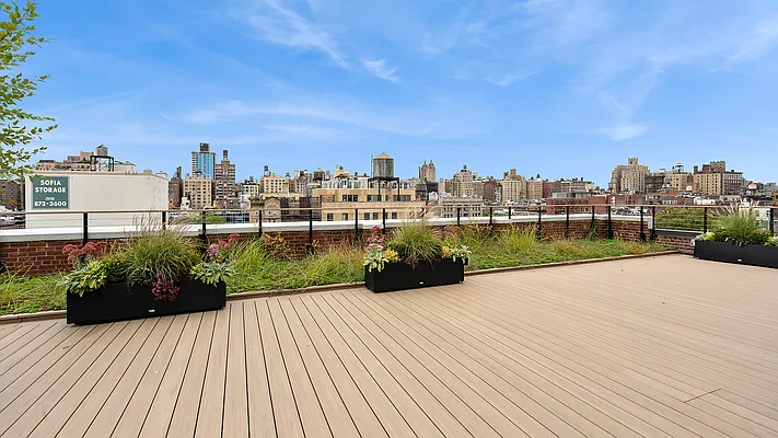 Sold by Compass | media 2