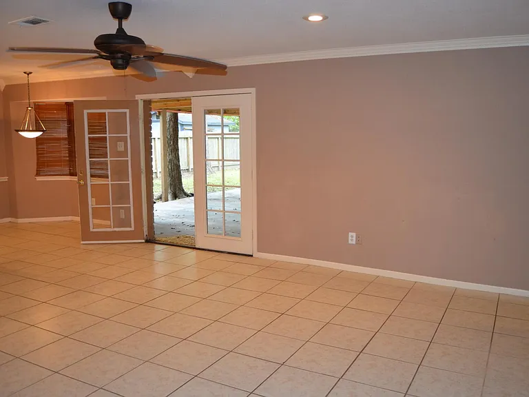 3214 Hunters Glen Dr — Photo 7