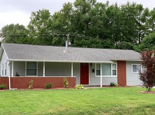 319 Joy Dr, O'Fallon, IL 62269