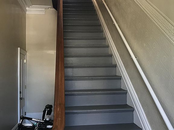 2nd image of 3027 22nd St APT 3