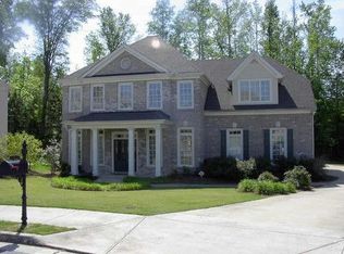 3217 Copper Creek Ln, Buford, GA 30519