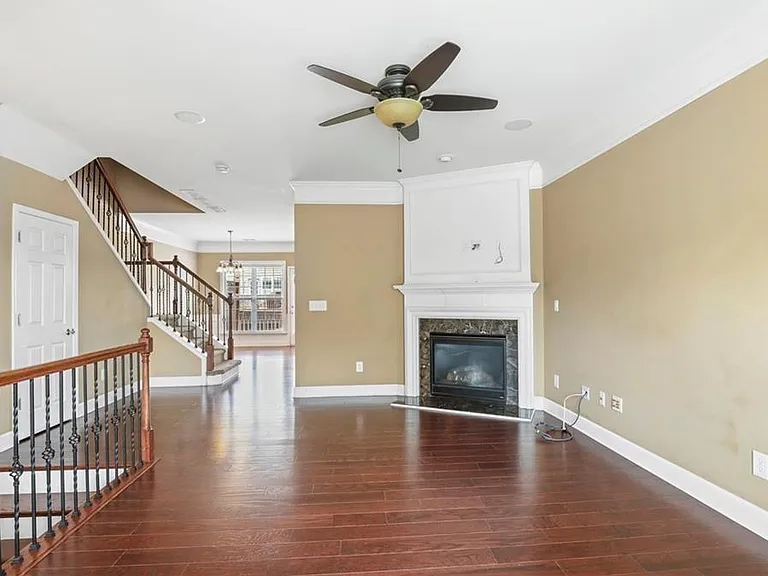 2470 Natoma Ct SE #11 — Photo 5