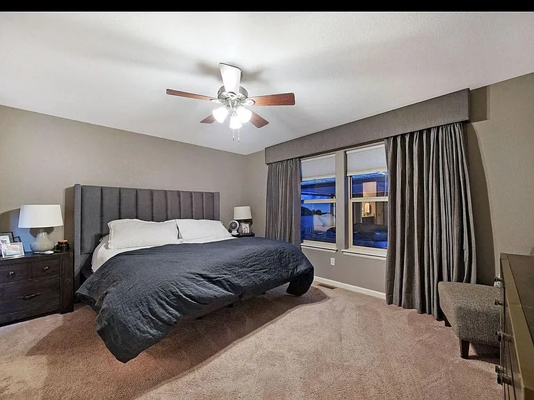 824 Yellow Jasper Point — Photo 4