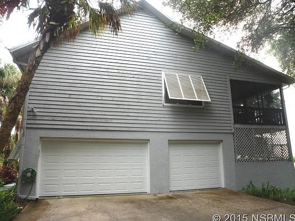 2nd image of 2 Oak Tree Dr