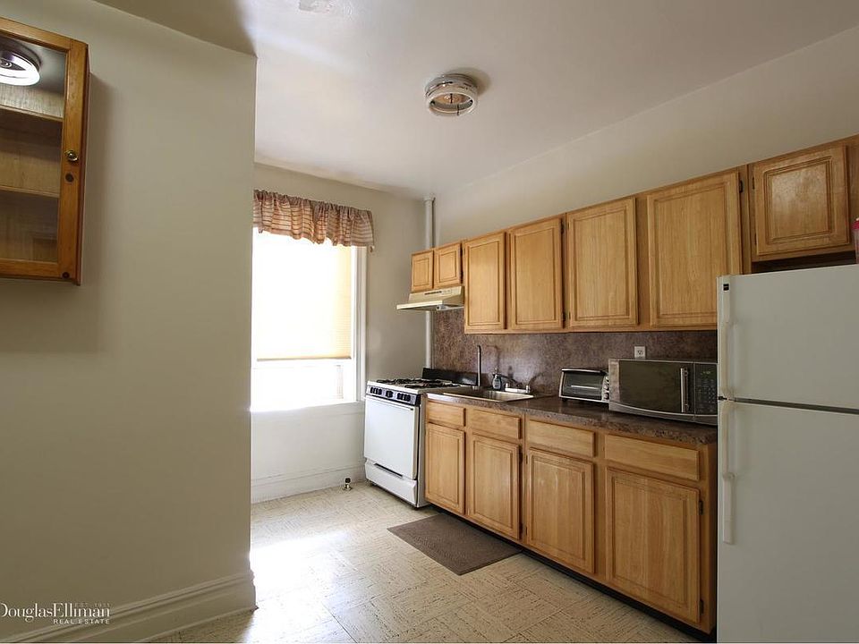 2nd image of 8831 Fort Hamilton Pkwy APT 3e