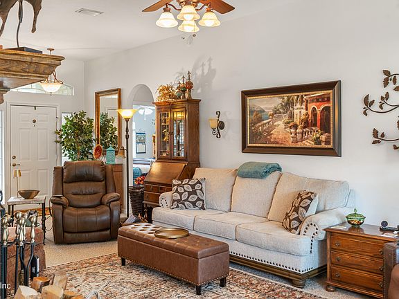 5th image of 151 NW HERITAGE Drive