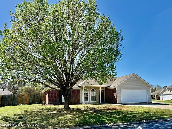 2nd image of 500 Ridgeway Dr