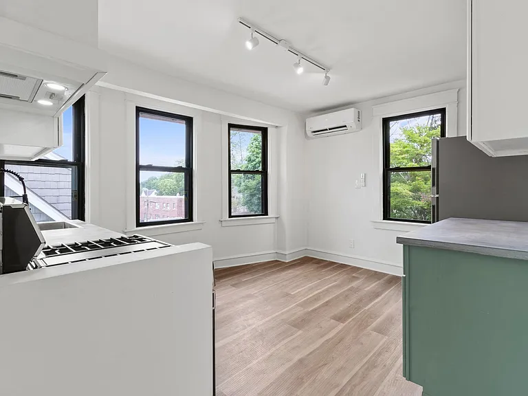 10 E Marthart Ave #2 — Photo 16