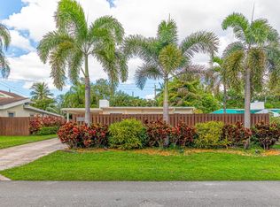 1717 SW 12th Ct, Fort Lauderdale, FL 33312