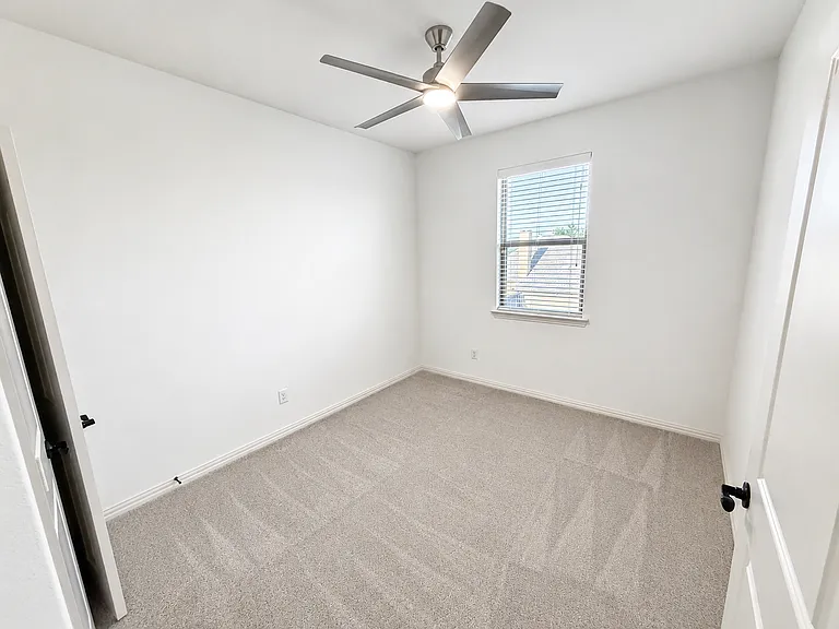 3029 Decker Dr — Photo 18