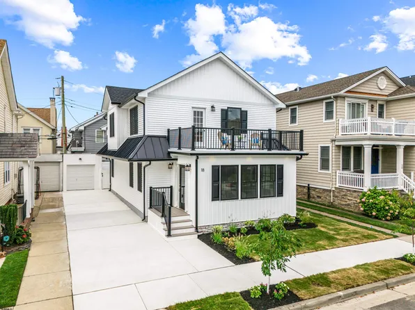 18 N Fredericksburg Ave, Margate, NJ 08402