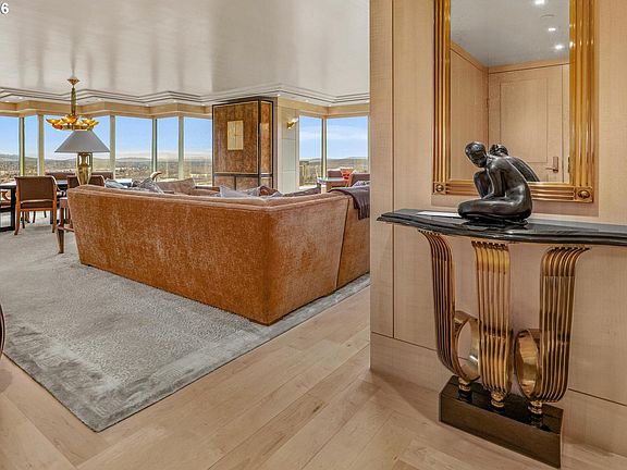 2nd image of 1414 SW 3rd Ave APT 2402