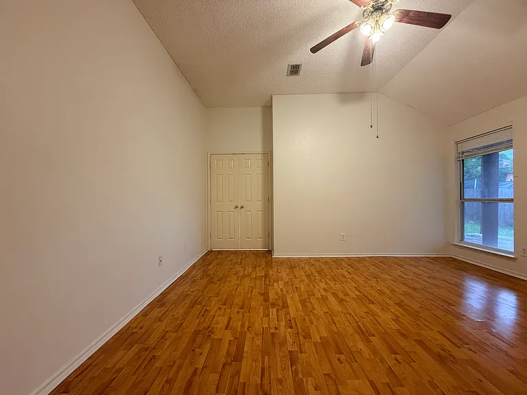1023 Bonanza Dr — Photo 22