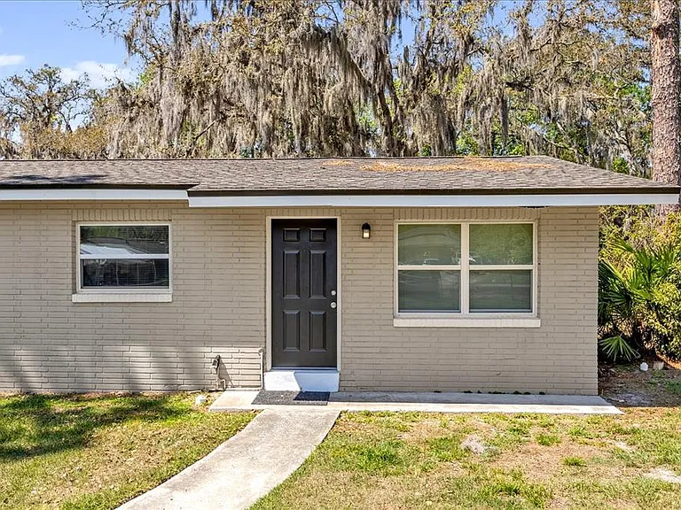 284 Short St — Photo 3