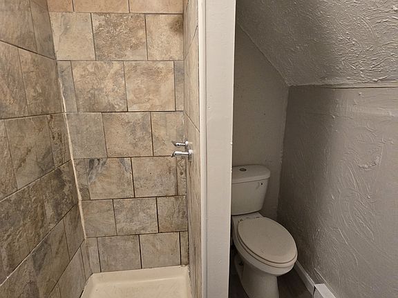 2nd image of 19 Elliott St #3A