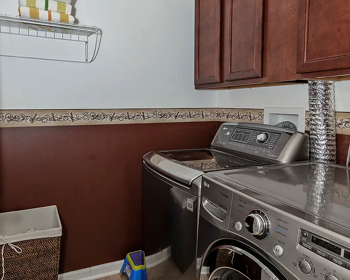 9870 Williams Dr — Photo 14