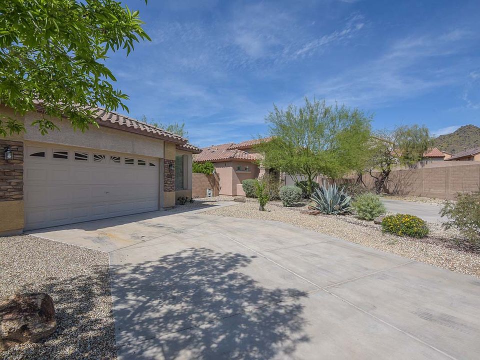 1st image of 30332 N 73rd Ln