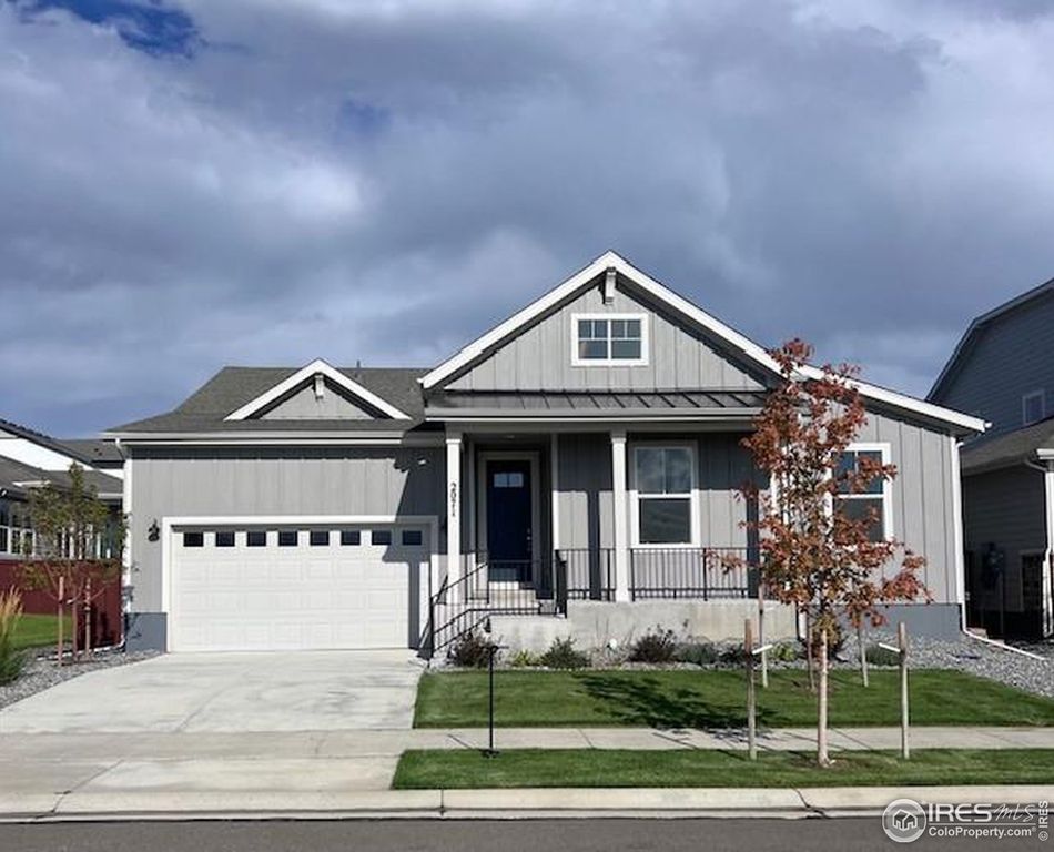 2071 Dusk Ct