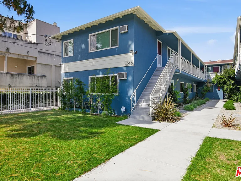 4919 Coldwater Canyon Ave #1 — Photo 4