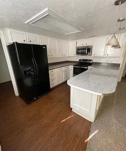 919 N Elm St #A — Photo 14