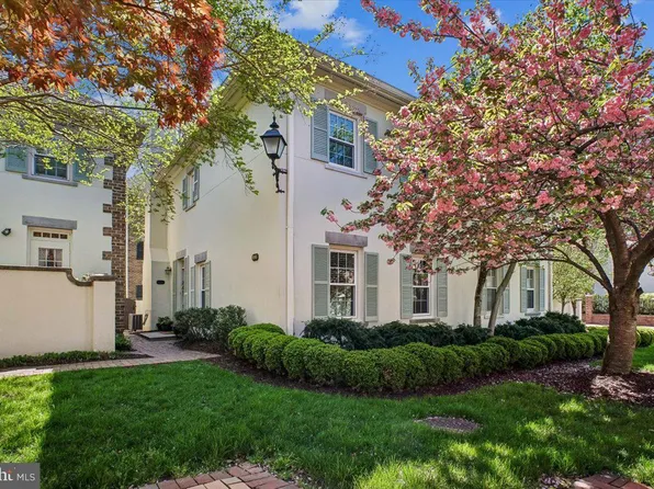 1014 N Royal St, Alexandria, VA 22314