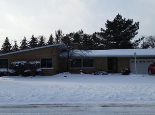 205 Maplecrest St, Sturgis, MI 49091