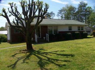 157 Crestview St, Rutherfordton, NC 28139