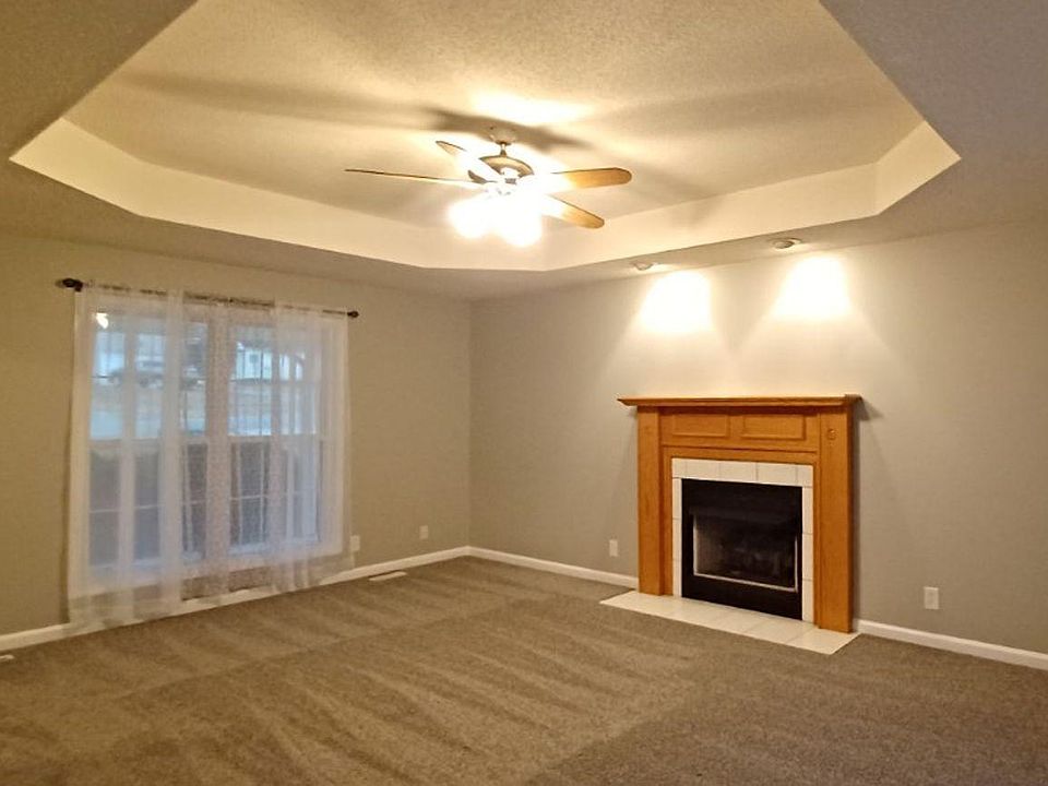 2nd image of 3328 Poplar Hl