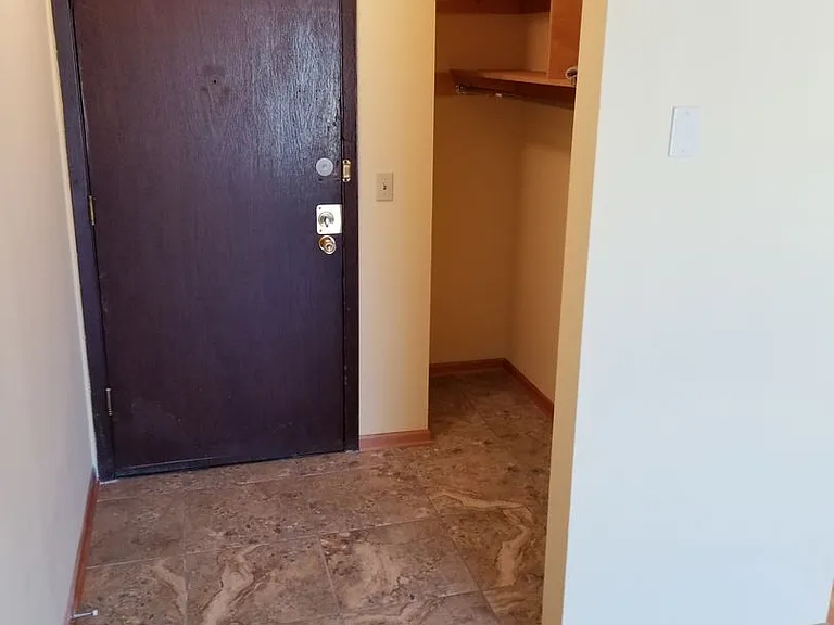 Cedar Avenue Apartments — Photo 41