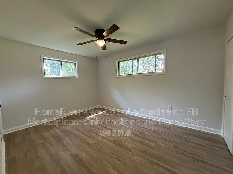3611 Embassy Ln — Photo 8