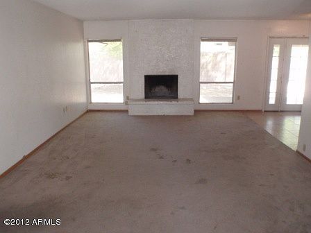 3rd image of 1014 W Manhatton Drive