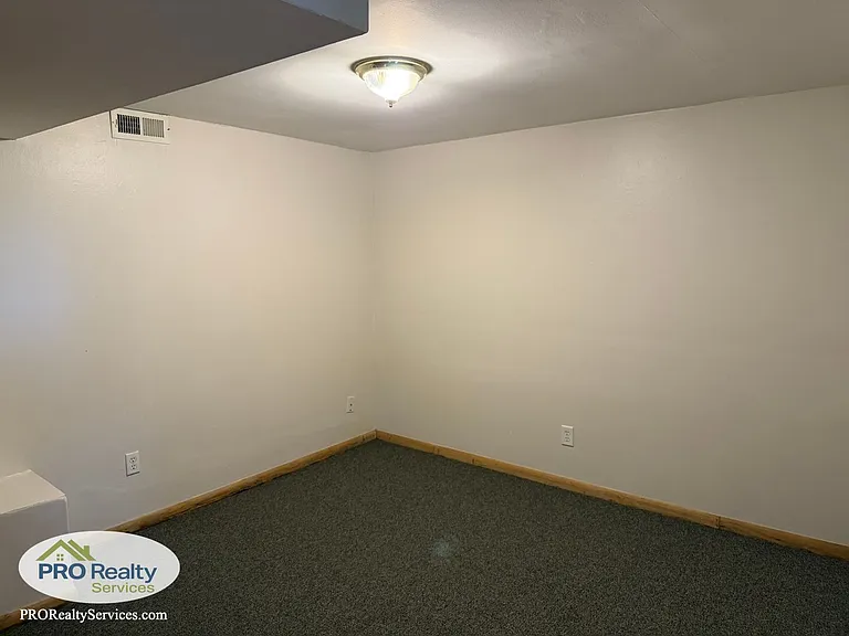 2525 Nathan Ln N — Photo 19