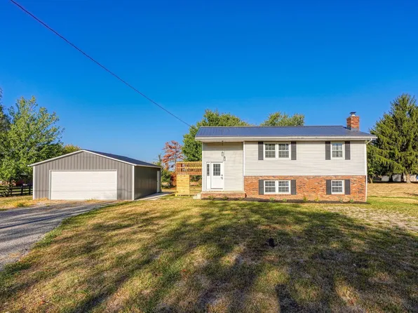 7405 Winchester Southern Rd, Stoutsville, OH 43154