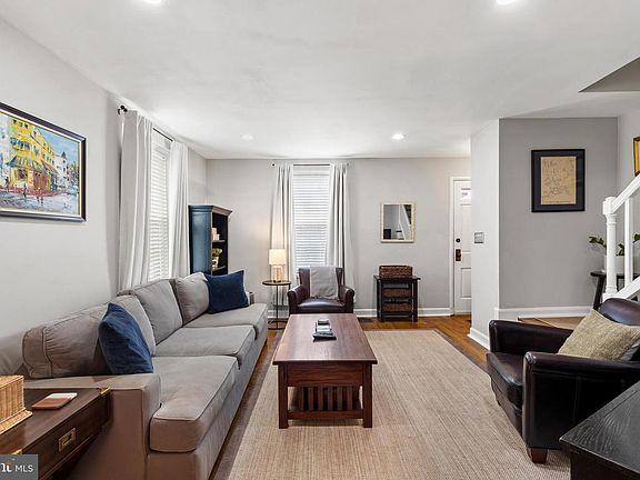 4th image of 3045 S Abingdon St