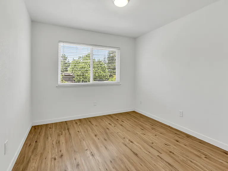 2405 Cava Ct #4 — Photo 12