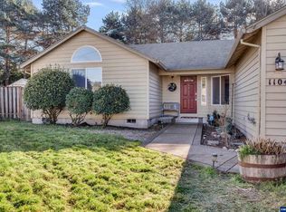 1104 Hadley Rd, Newberg, OR 97132