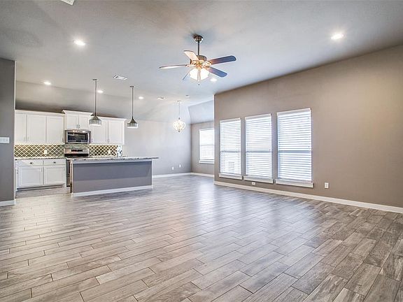 5th image of 8817 Cheyenne Dr