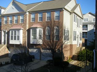 4615 Fair Valley Dr, Fairfax, VA 22033