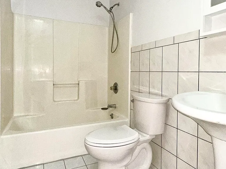 150 Clendenny Ave #2 — Photo 14