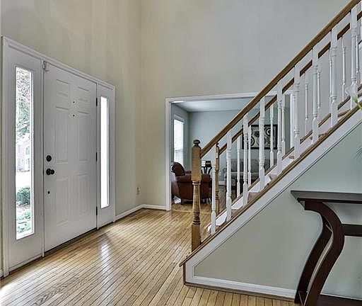 5th image of 7167 Glenn Moor Dr