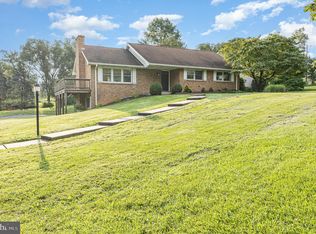 100 Maple Ln, Lebanon, PA 17042