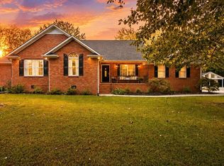 1040 Gannon Cir NW, Arab, AL 35016